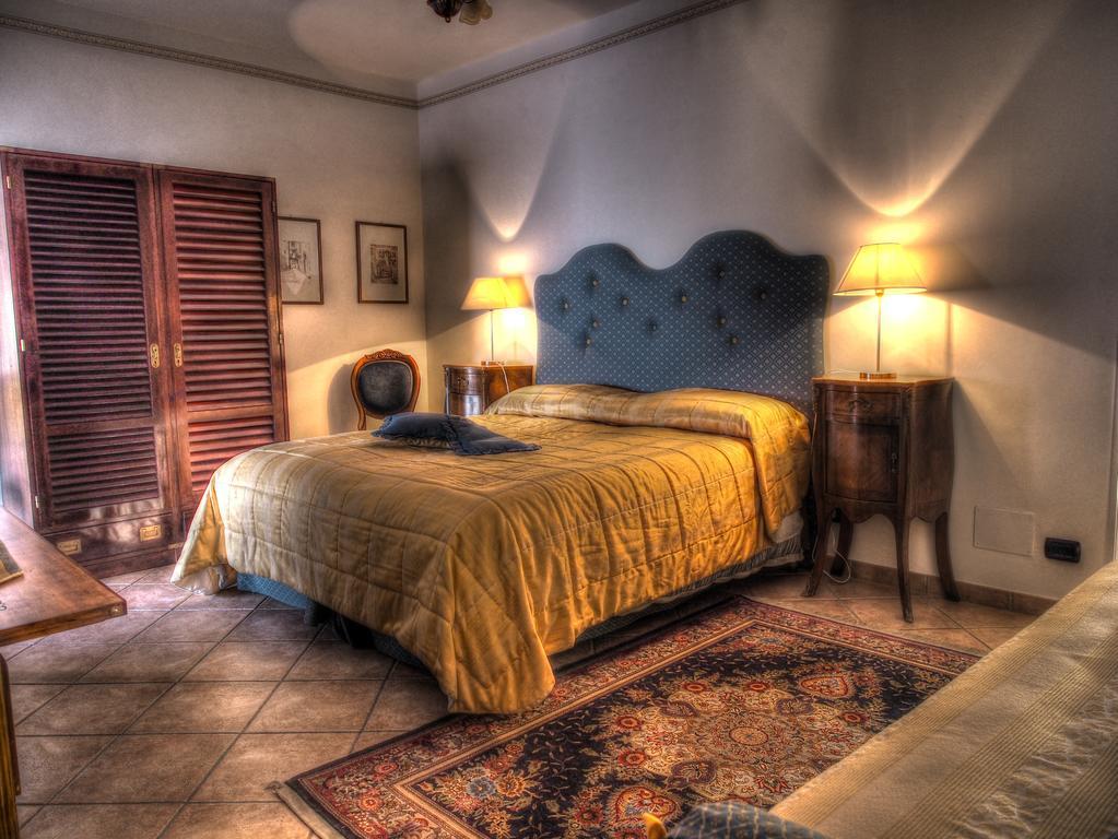أَجيرولا Villa Donna Fausta الغرفة الصورة